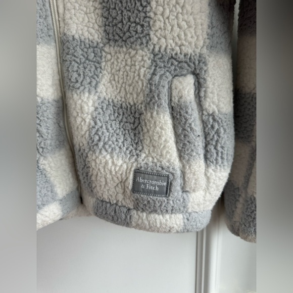 Abercrombie Sherpa Checkered Mockneck jacket - Size 11/12 EUC - Picture 3 of 6
